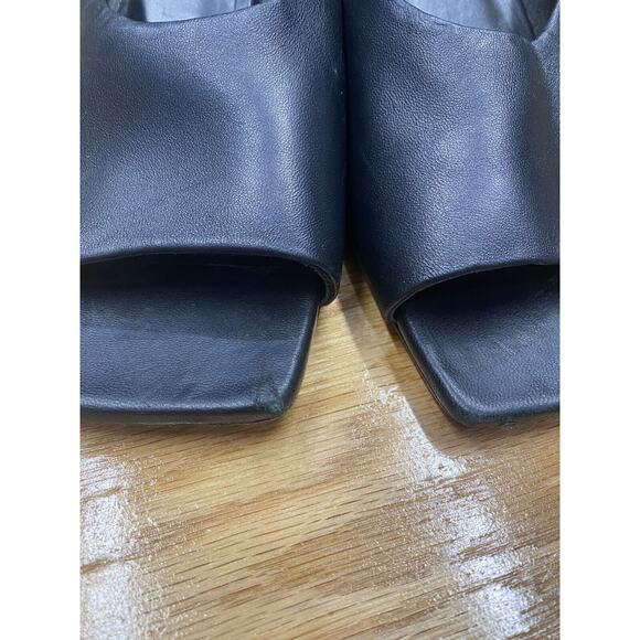 Vince Elizabeth Mule Sandal Women's 9 M Triple Black Leather Open Square Toe S57 - Picture 2 of 8